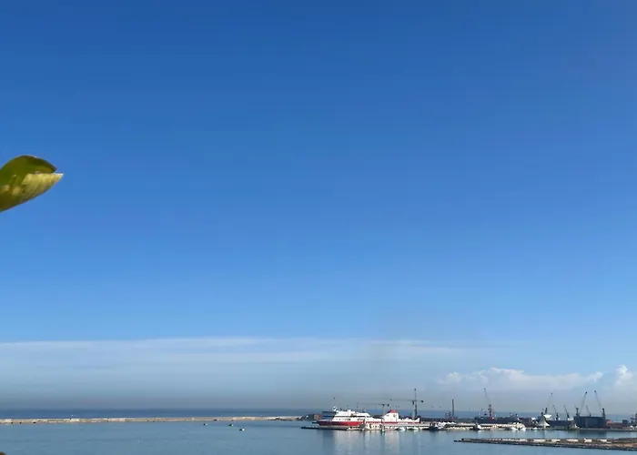 Azuma Luxury Apartment *