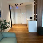 Azuma Luxury Apartman *